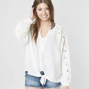 Gimmicks BKE Floral Embroidered Dolman Sleeve Top